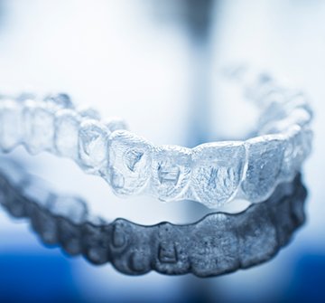 Invisalign clear aligner tray